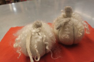 LEVEL1: Needle Felted Winter Pumpkins with Sierra Mohr @ The Tin Thimble | Loomis | California | United States