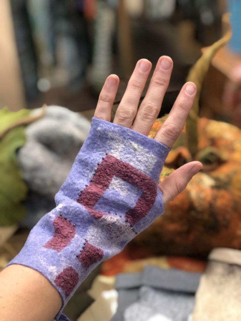 LEVEL 2: Fingerless Gloves with Tetyana Vernon - CLASS FULL @ Loomis | California | United States